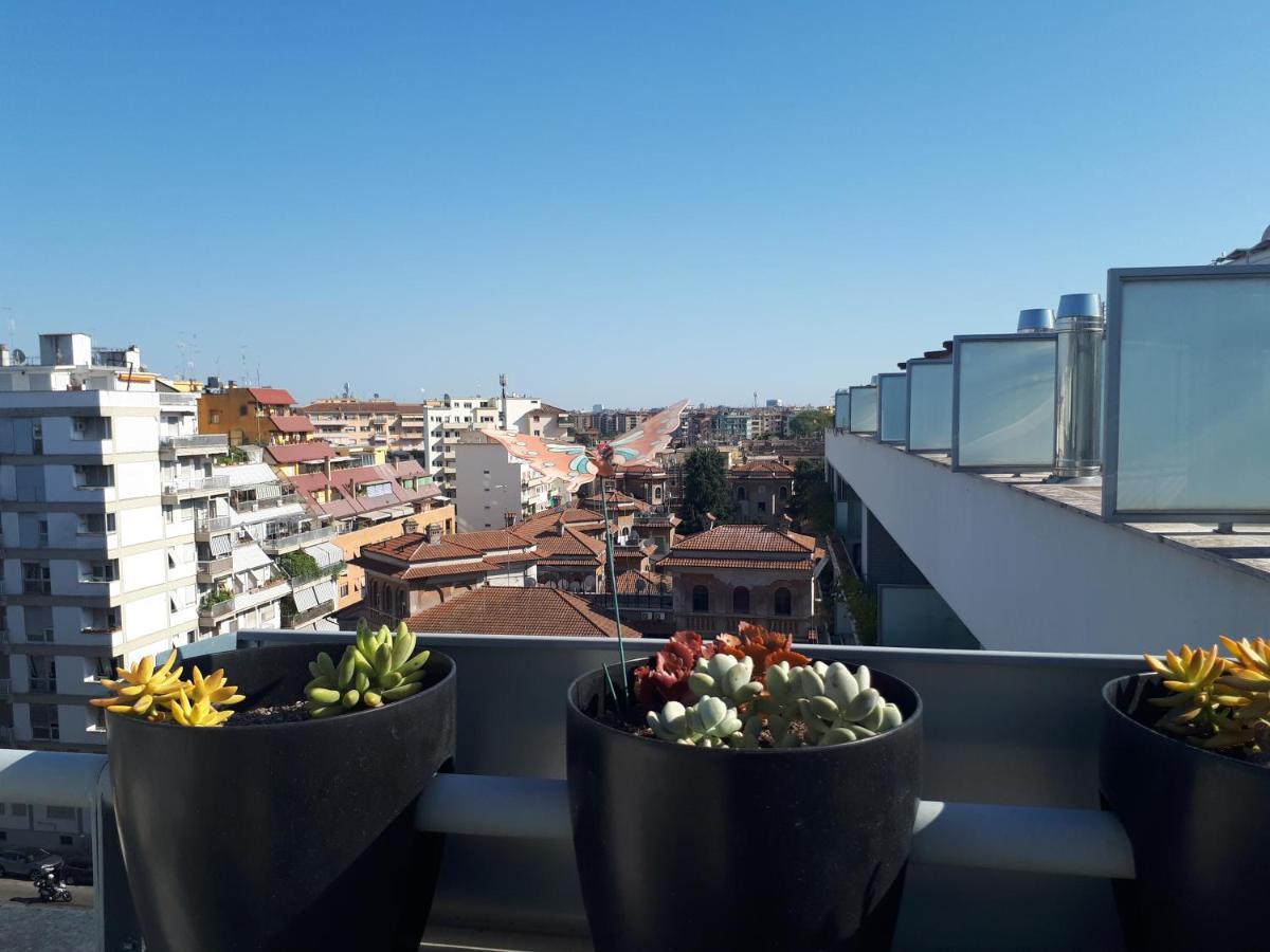Penthouse 40 In Trastevere With Seasonally Jacuzzi Rom Exterior foto