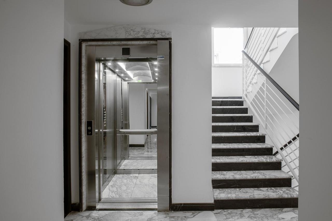 Penthouse 40 In Trastevere With Seasonally Jacuzzi Rom Exterior foto