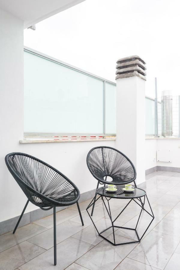 Penthouse 40 In Trastevere With Seasonally Jacuzzi Rom Exterior foto