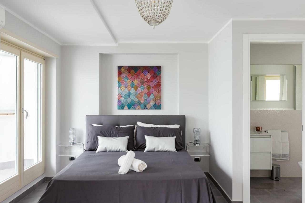 Penthouse 40 In Trastevere With Seasonally Jacuzzi Rom Exterior foto