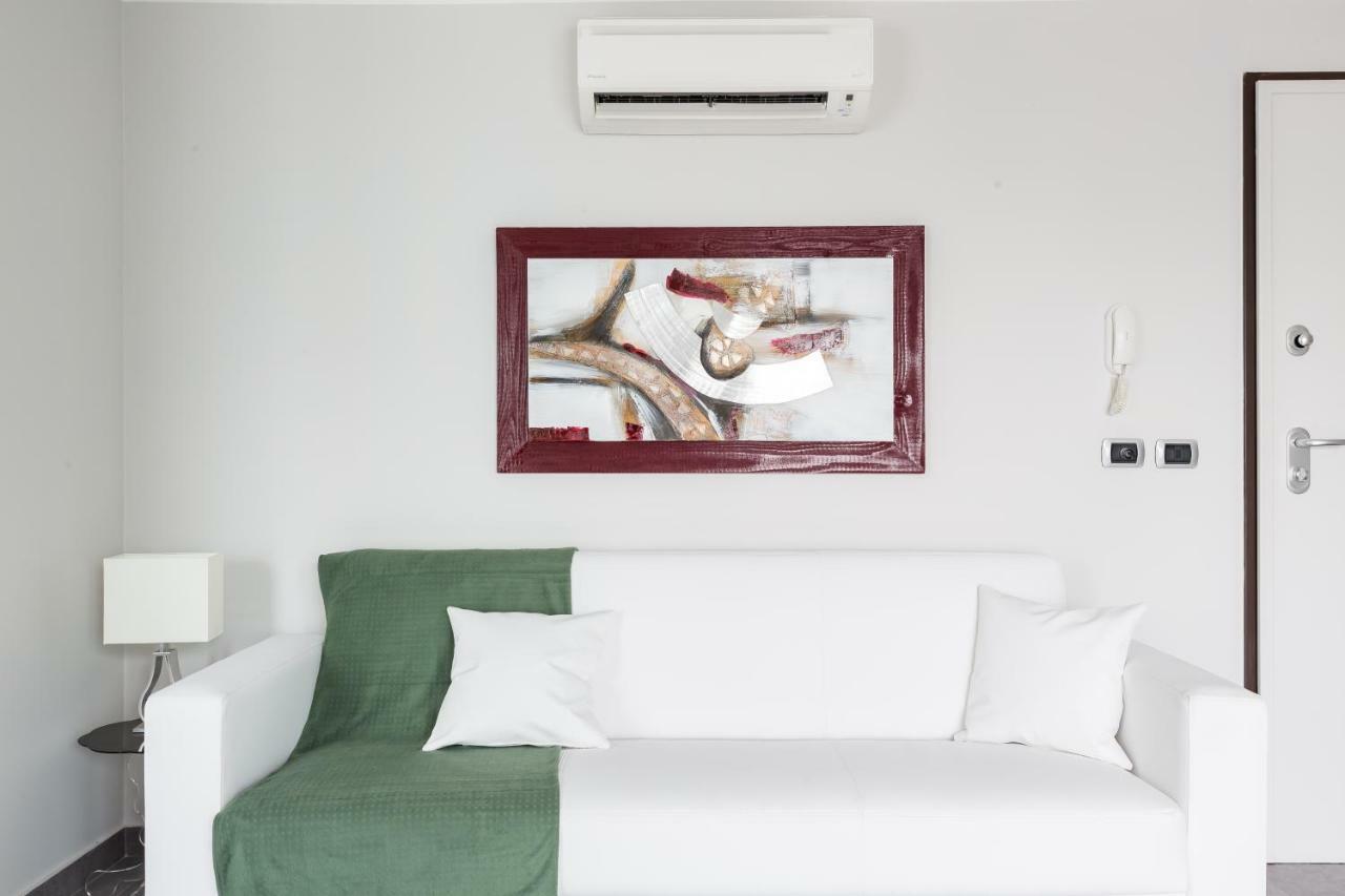 Penthouse 40 In Trastevere With Seasonally Jacuzzi Rom Exterior foto